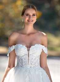 Trouwjurk met off-shoulder lijn